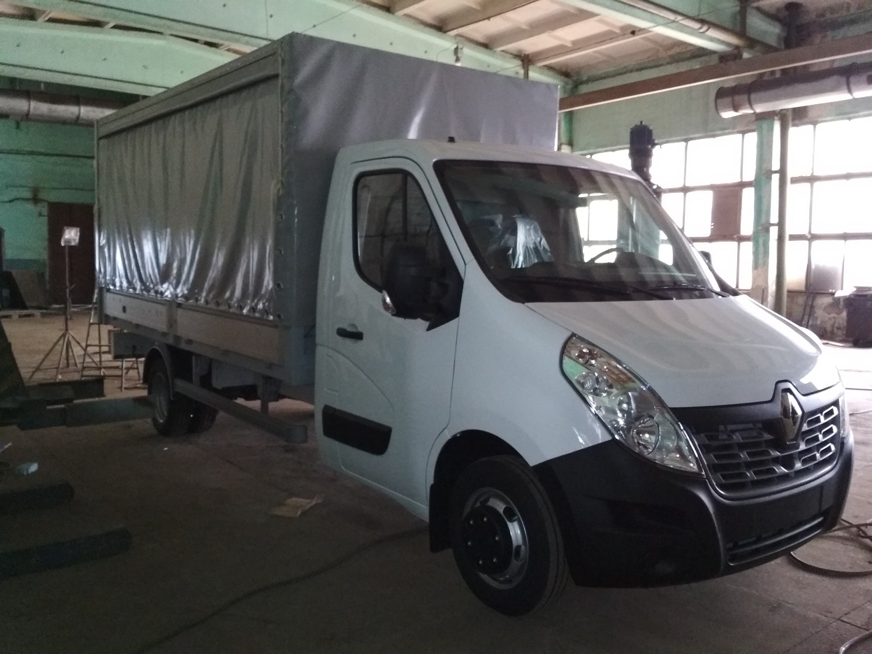 ZSO Bortovoi polupricep Renault Master s sdvijnymi shtorami i dveryami 2