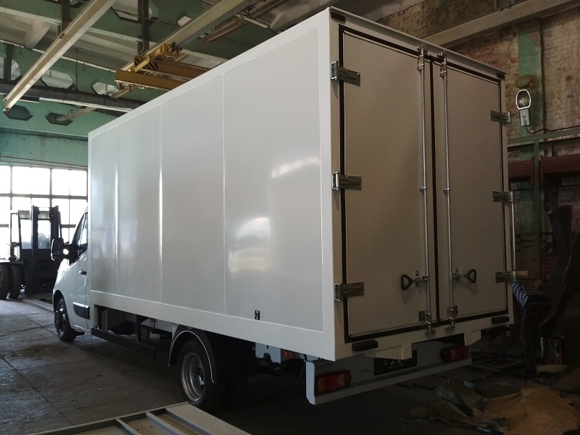 ZSO Promtovarnyi furgon na baze shassi Renault Master 2