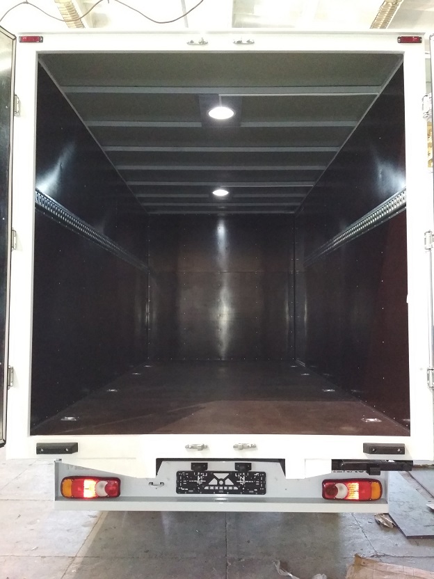 ZSO Promtovarnyi furgon na baze shassi Renault Master 4