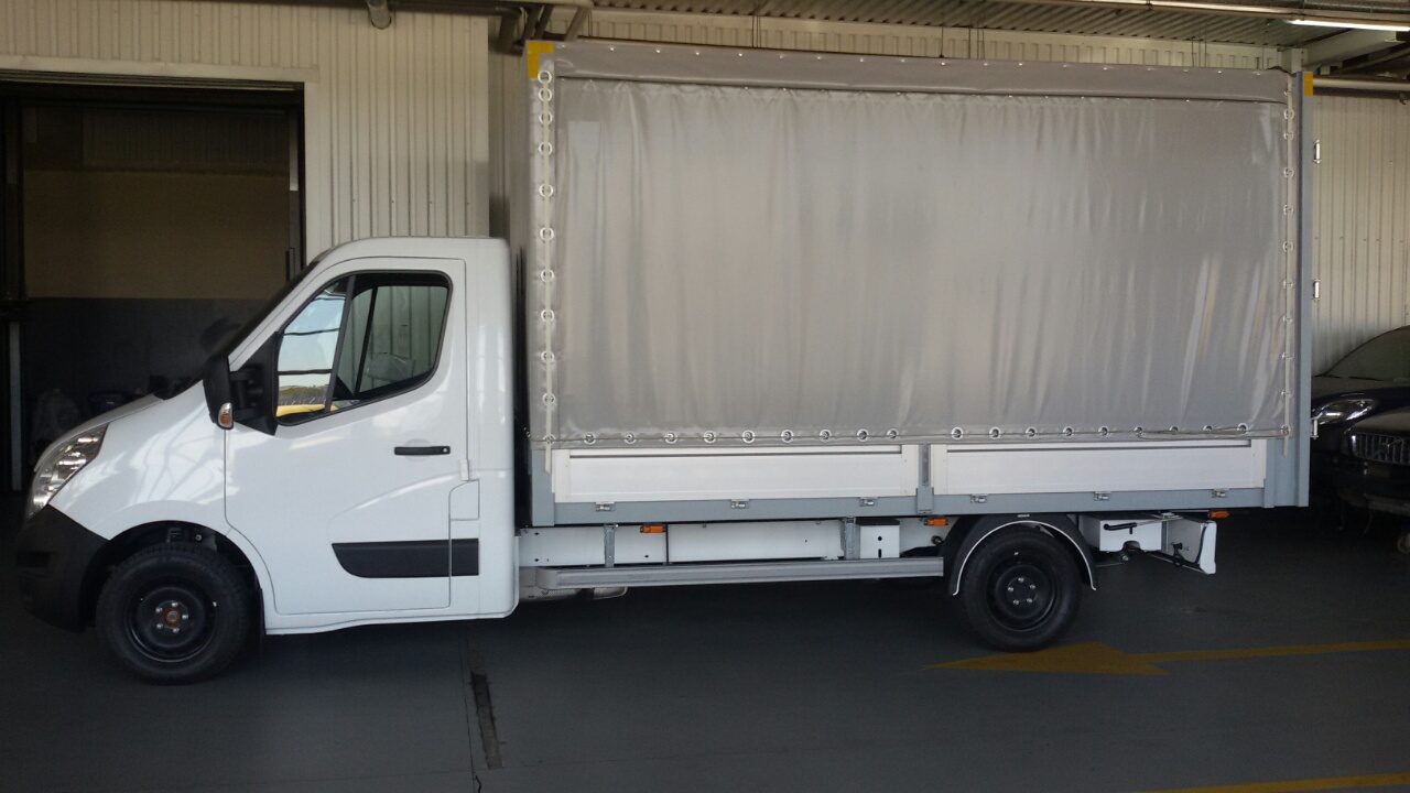 ZSO Renault Master s tentovanoi bortovoi platformoi 4
